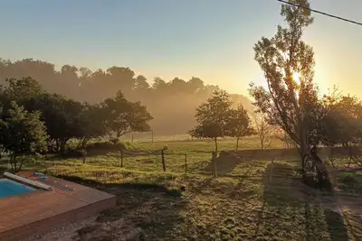 Image de Gite et chambres d'hôtes à la campagne, une salle de réception, jardin, piscine
