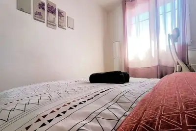 Image de Le Petit Rosier situé à Vitry-sur-Seine, à 20 minutes du centre de Paris et de l'aéroport d'Orly