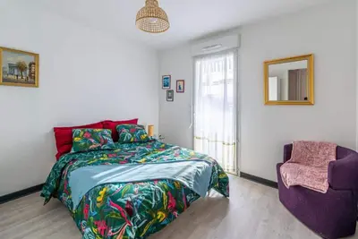 Image de Découvrez le Korrigan de Massy, un charmant appartement au sein d'une résidence de standing