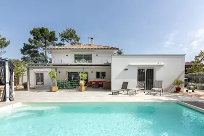 Image de Villa Mimizan Plage, 5 Chambres, 10 Personnes, Piscine, Jaccuzi, à 300 m