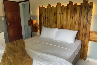 Image de Serene 3-Bedroom Rental with Nature Views and Pinel Access