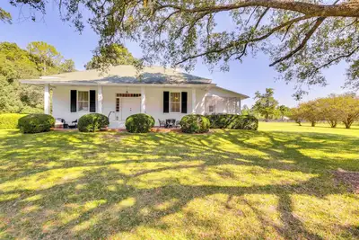 Image de Tranquil Abode Near Thomasville w/ Screened Porch!
