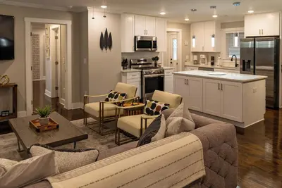 Image de This beautiful home positioned in the heart of Marietta, Ga.