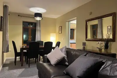 Image de Cosy Malone - 2br Apartment Bt9 W/ Balcony