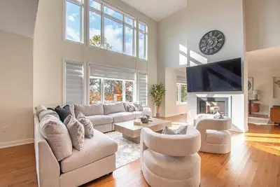 Image de Muskoka Hills - Quatre Chambres Gîte, Couchages 8