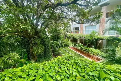 Image de Modern Comfort: Spacious 2br in Walled City