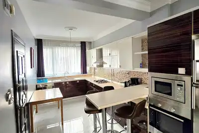 Image de 2-bedroom condo in enchanting Istanbul with WiFi, Ac