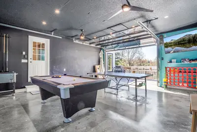 Image de Large Fletcher Haven w/ Hot Tub