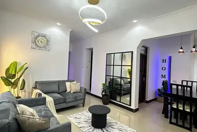 Image de Enjoy a cozy stay in our spacious home featuring three comfortable bedrooms
