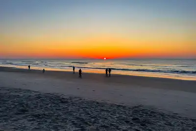 Image de Charming 2br Duplex with high speed internet and close to local attractions