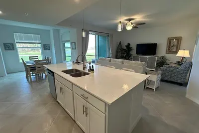 Image de 1 year old Wellen Park Luxury   2 bedroom Condo