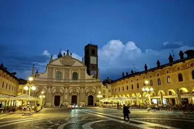 Image de Viadanteunovigevano - 200 meters from Piazza Ducale