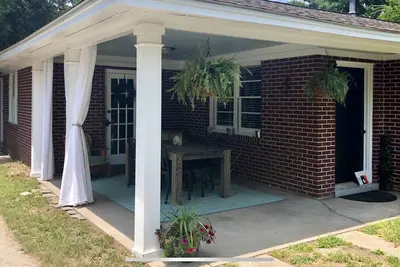 Image de Spacious 3 Br Home 5 Minutes from Downtown