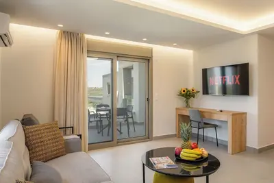 Image de Bienvenue dans notre nouvelle Villa Jardin avec sa vue magnifique et sa beauté!