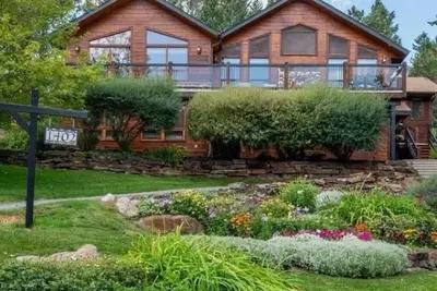 Image de Charming Home Near Ski Resorts, Golf Courses & Beautiful Lake Views