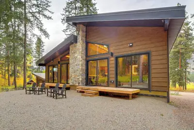 Image de Luxe Valley Home w/ Sauna & Hot Tub Near Mazama