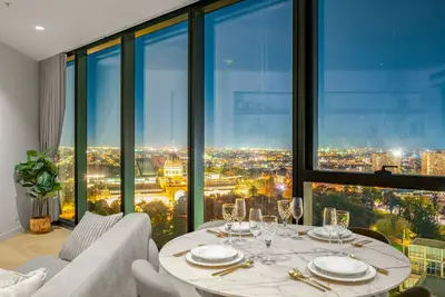 Image de Stupendous Cbd & Garden views - 2Bdr 2 Bth with free parking