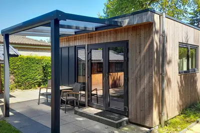 Image de Belle maison à Heinkenszand avec WiFi