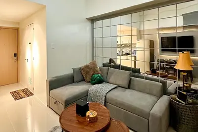 Image de Suite 101f - Mall of Asia’s Sunrise Drive Oasis is a spacious, 1-bedroom condo