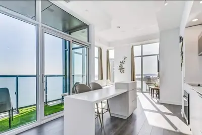 Image de Waterview apartment. Cozy 2-bedroom apartment in fantastic Burlington with, WiFi