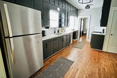 Image de 1920’s Bootlegger Inn. 2-bedroom house with WiFi, Ac in peaceful Cushing