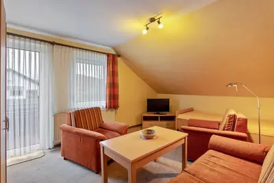 Image de Haus Erika – Appartement 3 avec Wi-Fi, balcon et jardin commun près du Skywalk