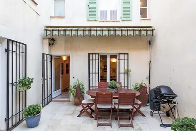 Image de (040) La vie charmante Antiboise