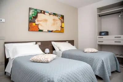 Image de Camelot Apartment Red6