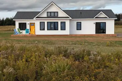 Image de Beautiful Coastal Beach House. New build close to golf and beaches.