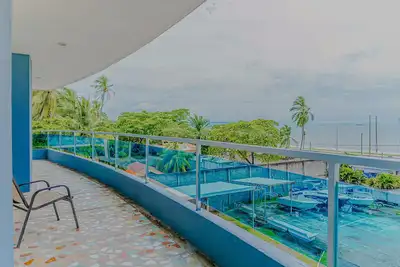Image de Coastal condo with sea views, balcony & resort amenities