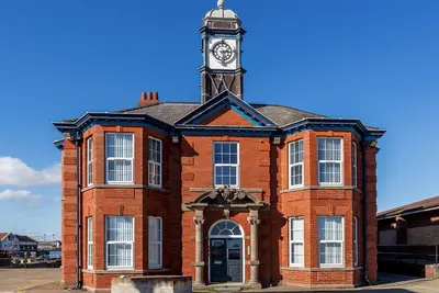 Image de Abdiel 6 · Stylish 1st-Floor Retreat by Hartlepool Marina | Pass the Keys