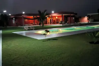 Image de Maison d'hôtes en brousse, 4 chambres doubles vue piscine. Adults Only