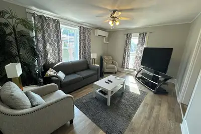 Image de Beautiful Downtown Core Apt. Located on Main Street, Kentville
