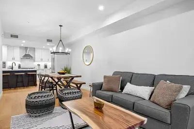 Image de Canmore Spring Creek Retreat/No Sunday Scaries