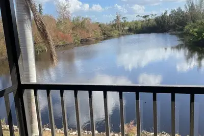 Image de Gulf Access Lake View Bokeelia Condo with Boat Slip.
