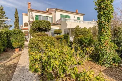 Image de Beachside Serenity Apartments in Barbot - One Bedroom Apartment with Terrace