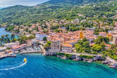 Image de Secluded Lovran Apartment with Balcony and Patio- Two Bedroom Apartment