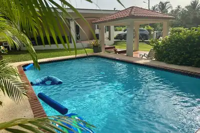 Image de Entire Private House Perfect for a Tropical Gateway
