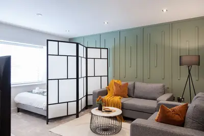 Image de Large Central 2/3 Bed - Contractors-Professionals