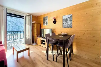 Image de Le Cristol*** NÉVACHE Au Pied Des Pistes De Ski De Fond, RANDONNÉES Et Commerces