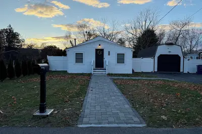 Image de Beach house - 2 min from Conimicut Beach