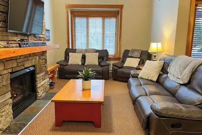 Image de 5 Min. Drive to the Resort & Fernie. Hot Tub