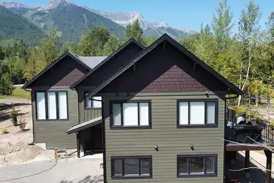 Image de Gorgeous 2 Bedroom with Private Hot Tub. A/C