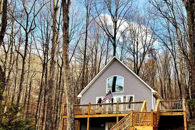 Image de Luxurious Serene Mountain Cabin. 4th Night Free