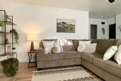 Image de Easy checkout, Safe, Cozy Near I-40 w/King Pets Ok
