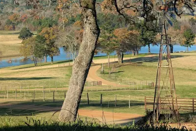 Image de Cozy Rv - Awesome View - Fishing & Pet Friendly!