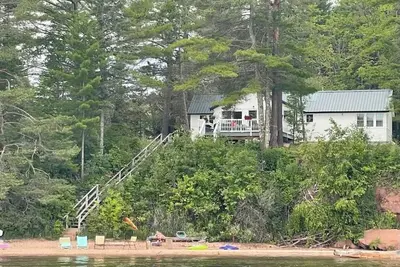 Image de All season cottage with sauna overlooking the private beach on Lake Superior