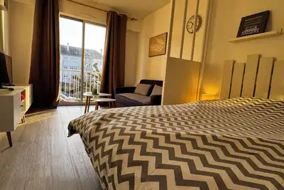 Image de Séjour cosy, proche château, Chu