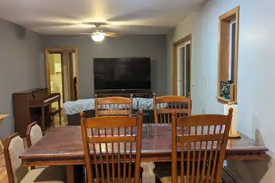 Image de Entire 5-bedroom house: Winter Escape: Snowmobile, Ski & More in the North