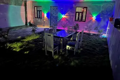Image de Jvs Zone- 2bhk Farmvilla with a big lawn in 63 A Noida